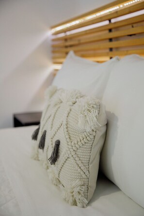 Room - IRIS' Garden Retreat (Corinth)