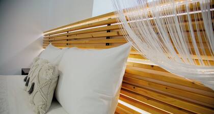 IRIS' Garden Retreat