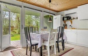 Dining - Lovely home in Hadsund with WiFi (Hadsund)