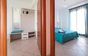 2 bedrooms, iron/ironing board