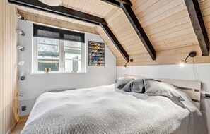 2 bedrooms, free WiFi
