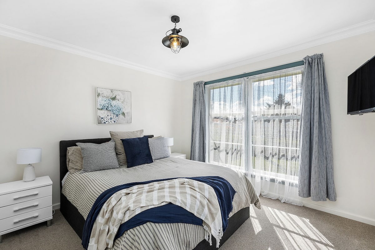 1 habitación, decoración personalizada y muebles diferentes