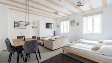 Family Apartment, Multiple Beds, Non Smoking, Kitchen