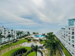Pool - New Apartment Aria Ocean, Amazing View (Nuevo Vallarta)