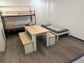 1 bedroom, WiFi, bed sheets