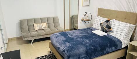 1 bedroom, iron/ironing board, WiFi, bed sheets