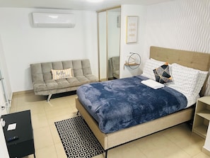 1 chambre, fer et planche Ă repasser, Wi-Fi, draps fournis