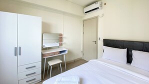 Deluxe Apartment - Comfortable And Tidy 2Br Meikarta Apartment (Cikarang)