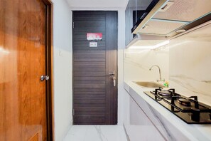 Deluxe Studio | Private kitchen - Comfort Stay And Homey Studio Amazana Serpong Apartment (South Tangerang)