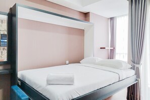 Deluxe Studio - Modern Look Studio Pacific Garden Alam Sutera Apartment (Tangerang)