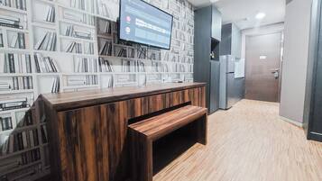 Estudio Deluxe | Escritorio