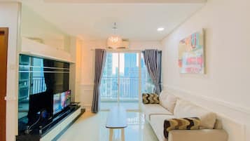 Deluxe Apartment | Living area