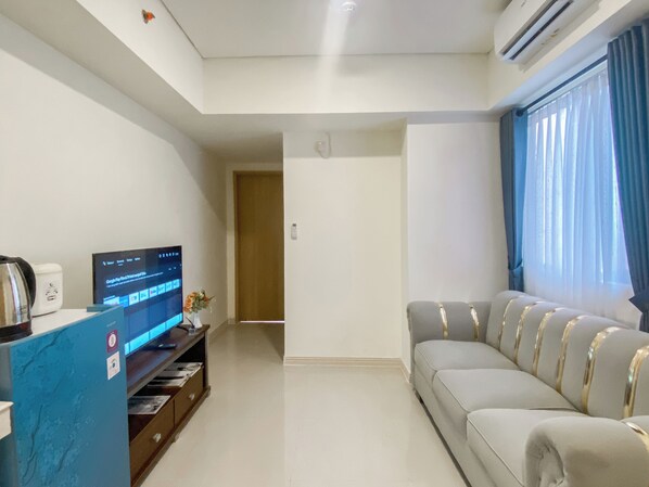 Deluxe Apartment | Living area