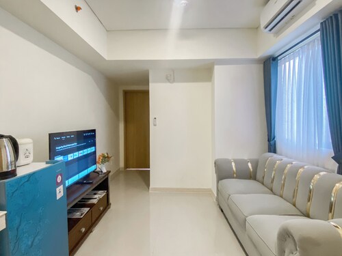 Relaxing And Cozy Living 2Br Meikarta Apartment