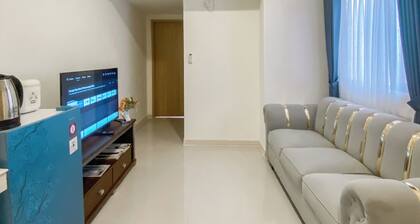 Relaxing And Cozy Living 2Br Meikarta Apartment