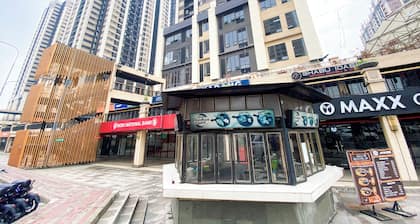 Relaxing And Cozy Living 2Br Meikarta Apartment