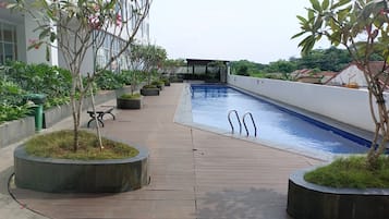 室外泳池