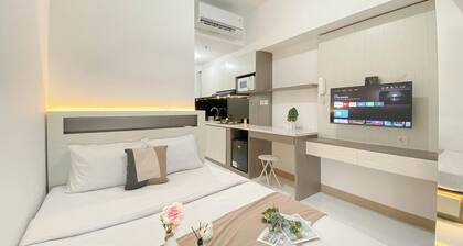 Cozy And Simply Studio Room At Apartment Tokyo Riverside Pik 2