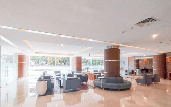 Área de estar no saguão