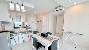 Apartemen Deluks | Ruang makan