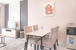 Deluxe Apartment | Dining room - Elegant And Luxury 3Br Apartment At Sky House Bsd (Pagedangan)