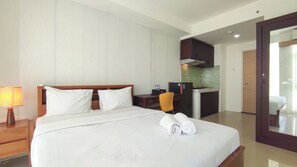 Studio – deluxe | Skrivebord