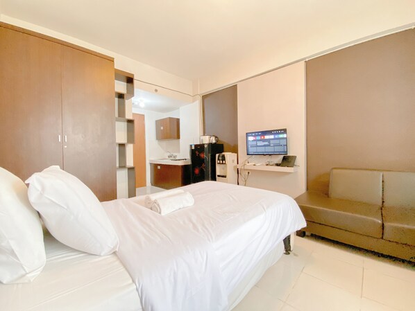 Monolocale Deluxe | Una scrivania