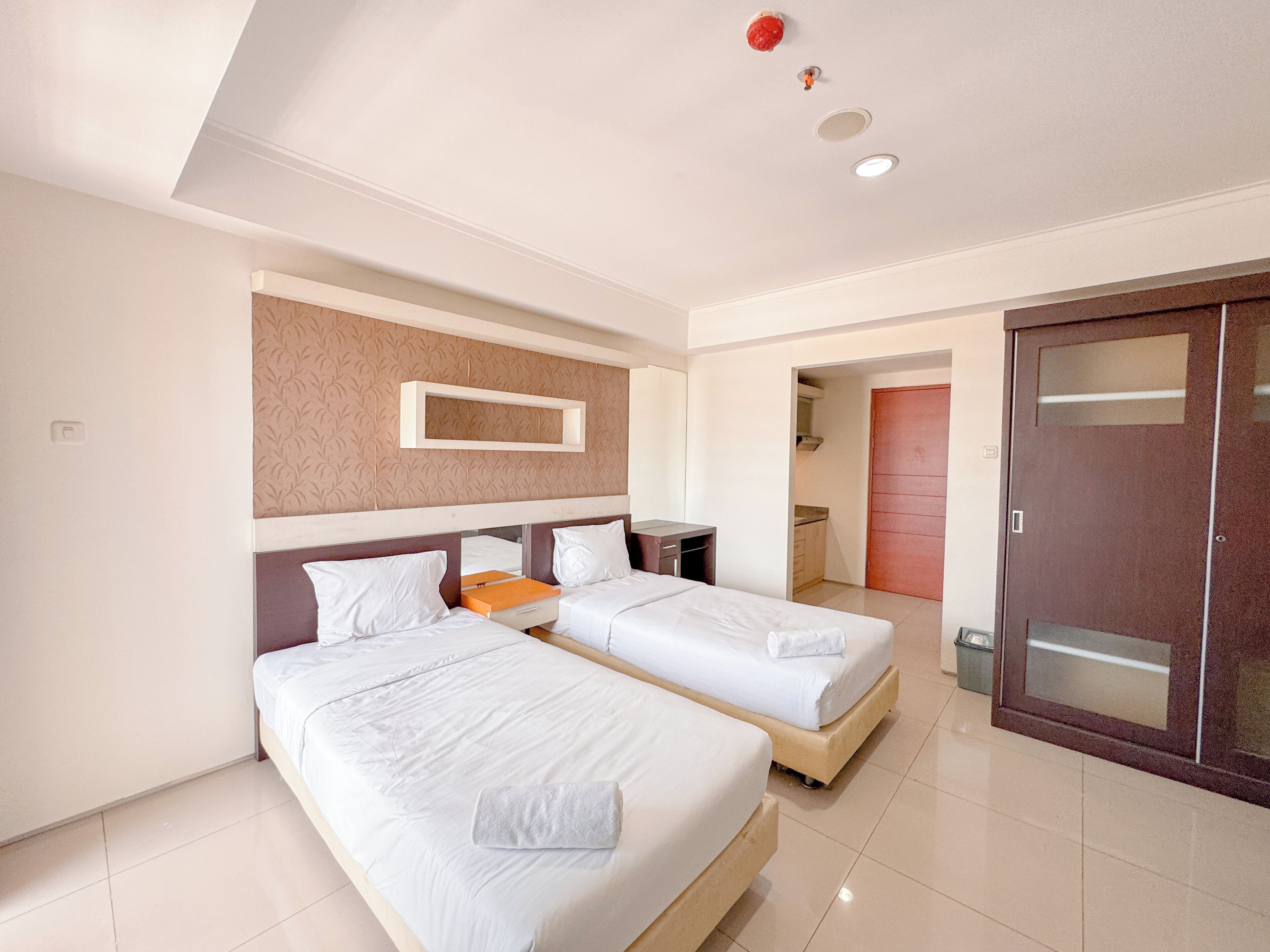 المنشأة من الداخل