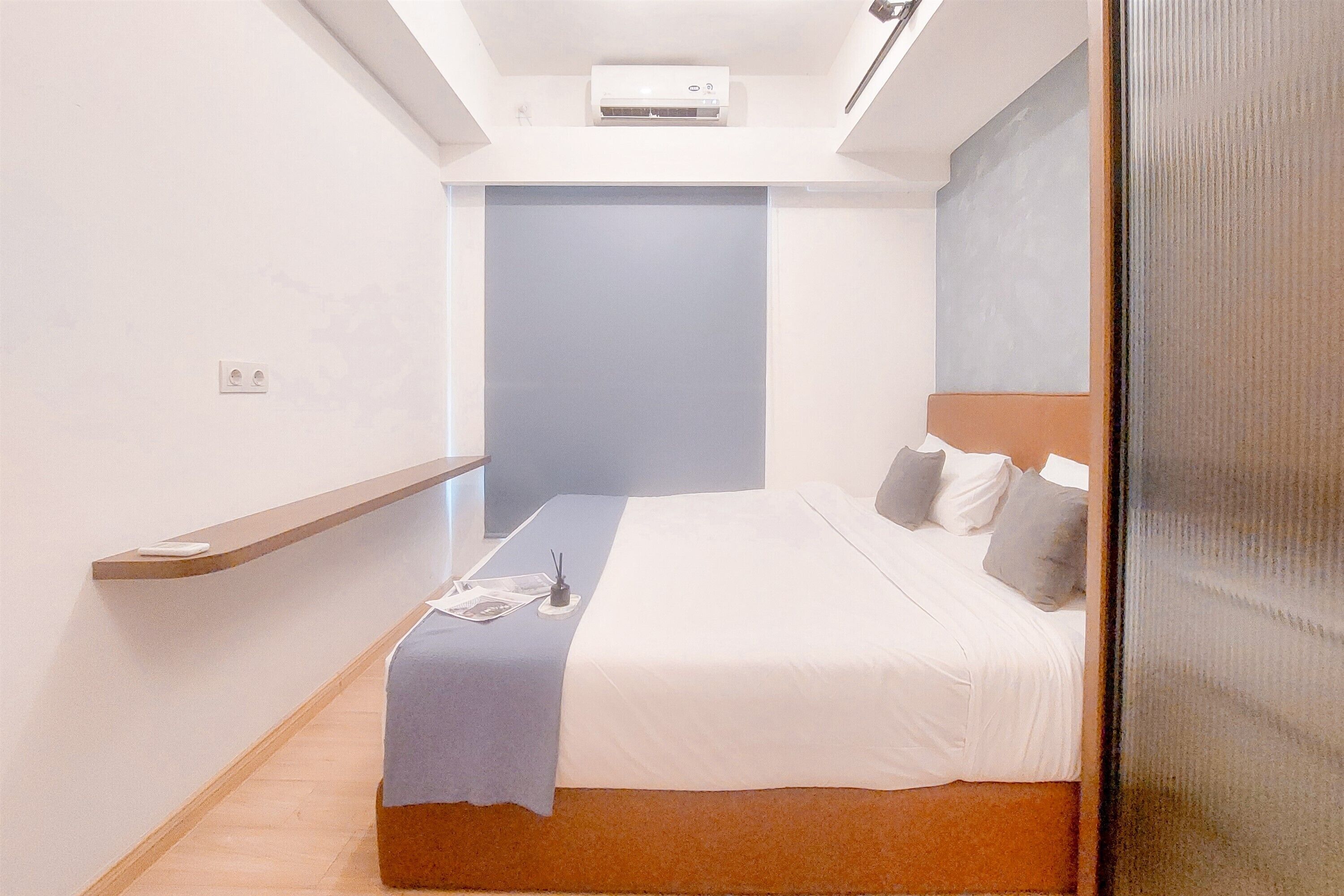 Deluxe Apartment | 2 bedrooms, desk