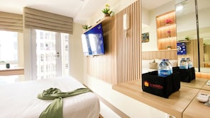 Deluxe Studio | 1 bedroom, desk