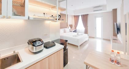 Comfortable Studio At Podomoro City Deli Medan Apartment