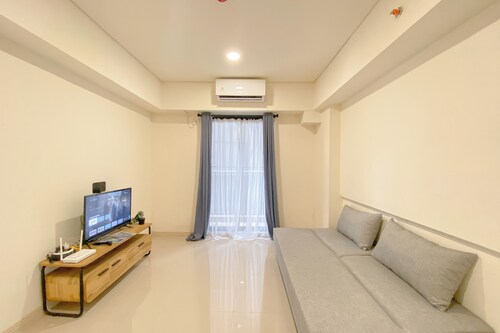 Relaxing And Cozy 2Br At Meikarta Apartment