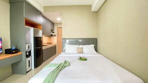 Monolocale Deluxe | Una scrivania