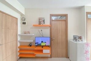 Deluxe Apartment | Living area