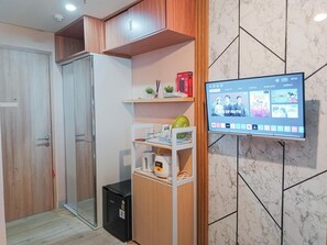 Standard Studio | Private kitchen | Mini-fridge, microwave, rice cooker - Urban Studio (No Kitchen) At Bandaraya - Tallasa City Makassar Apartment (Makassar)