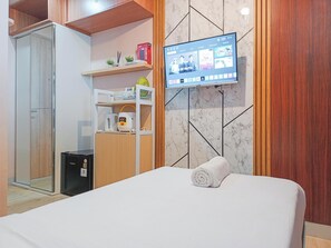 Interior - Urban Studio (No Kitchen) At Bandaraya - Tallasa City Makassar Apartment (Makassar)