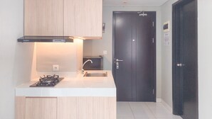Ảnh chưa phân loại, 2 trong số 16 ảnh, nút