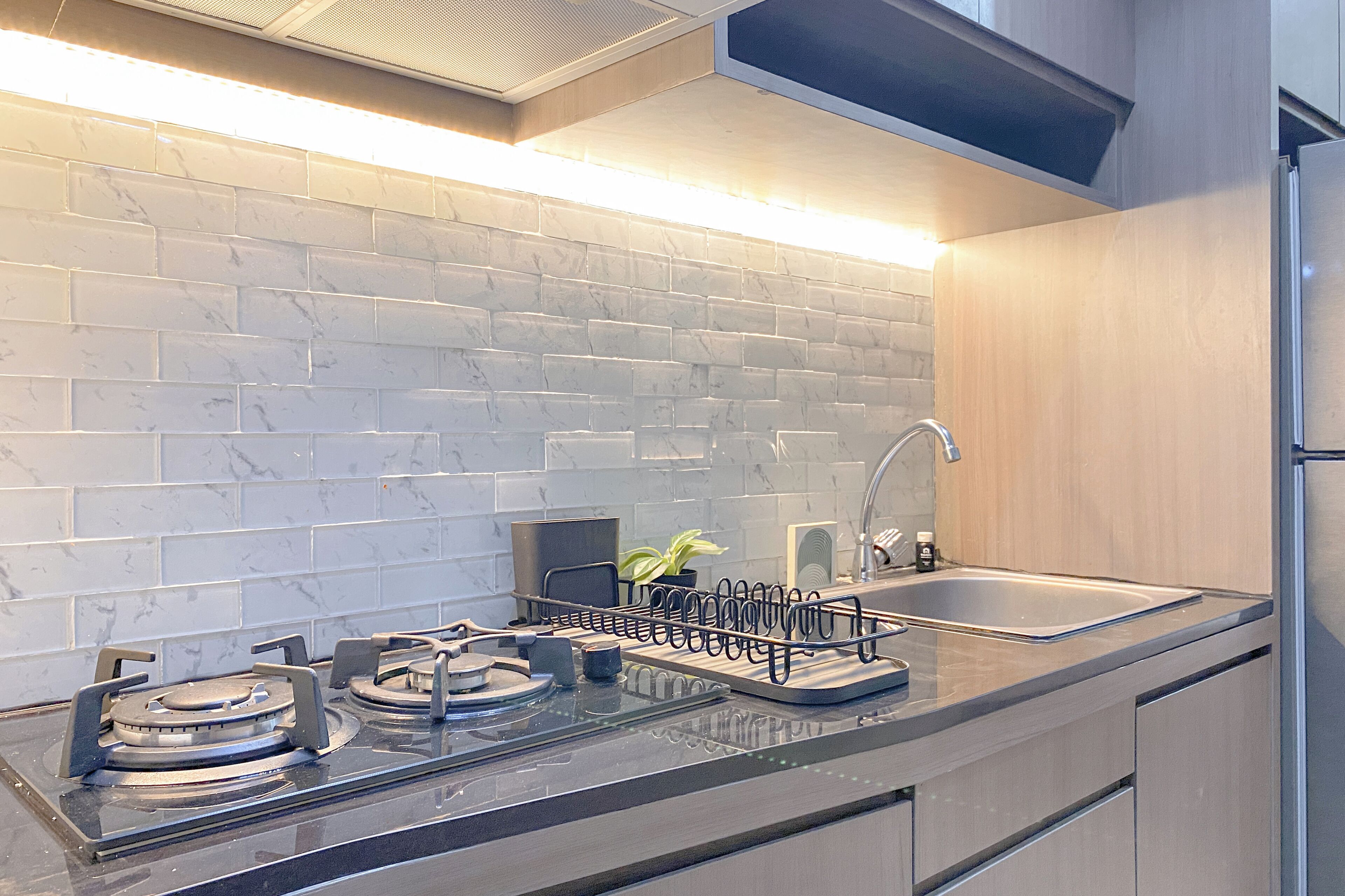 Deluxe Studio | Private kitchen | Fridge, stovetop, rice cooker