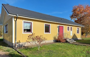 Exterior - Amazing home in Västra Torup with WiFi (Västra Torup)