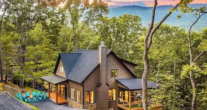 LUX Cabin Theater HotTub FirePit GameRm MtnViews