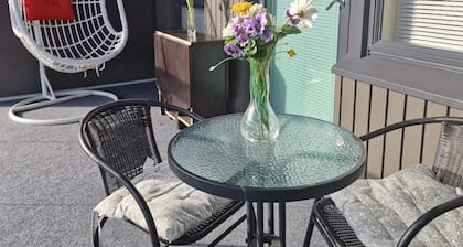 Top Floor Cozy 1-Bedroom Apartment in Vantaa with Close to the Airport