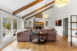 Smart TV, fireplace, table tennis, books