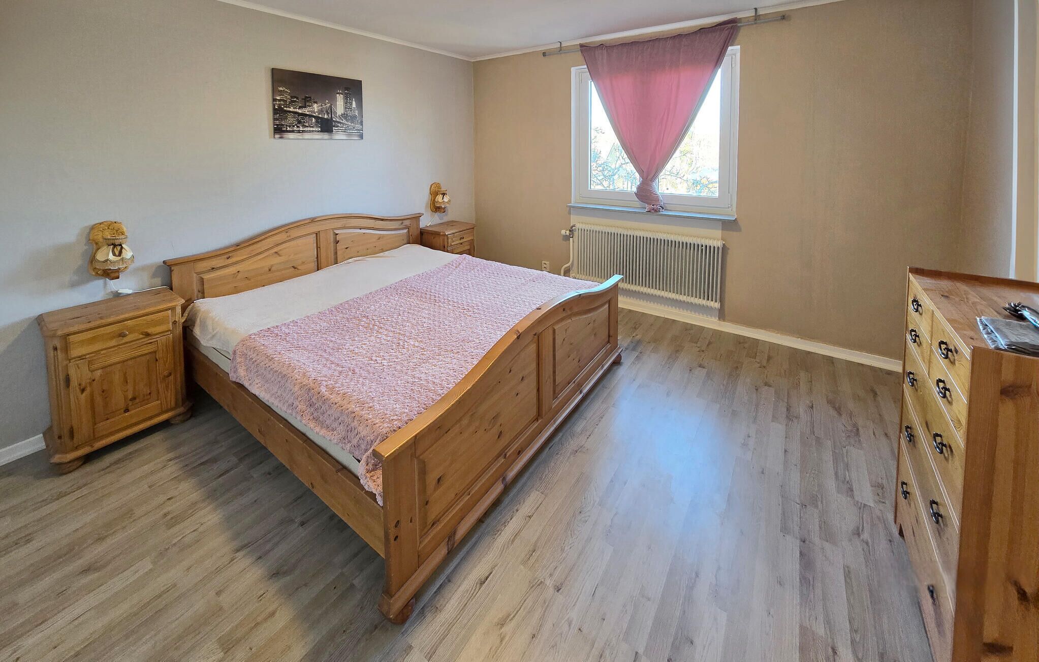 2 sovrum, resesäng och gratis wi-fi