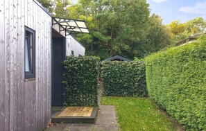 Property grounds - Nice home in Heinkenszand with WiFi (Heinkenszand)