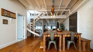 Apartment | In-room dining