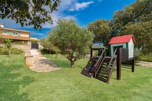 Children’s area - Villa Vlacich by Istrabook (Raša)