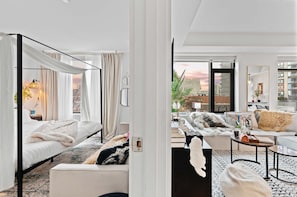 3 habitaciones, tabla de planchar con plancha, cuna de viaje y wifi