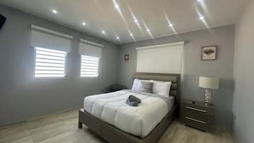 3 bedrooms, iron/ironing board, travel cot, free WiFi
