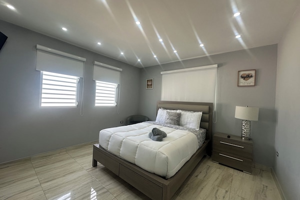 3 soverom, strykejern/-brett, reiseseng for barn og wi-fi (inkludert)