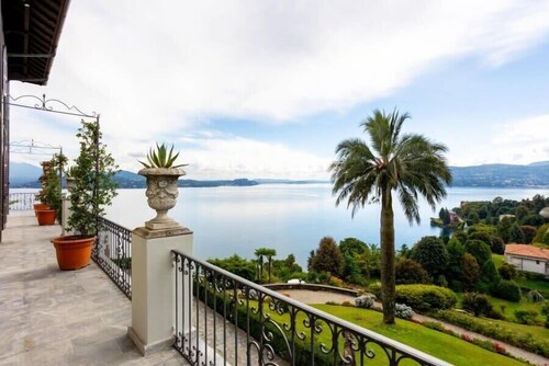 VILLINO SAN REMIGIO - 9 BEDROOMS 18 PAX